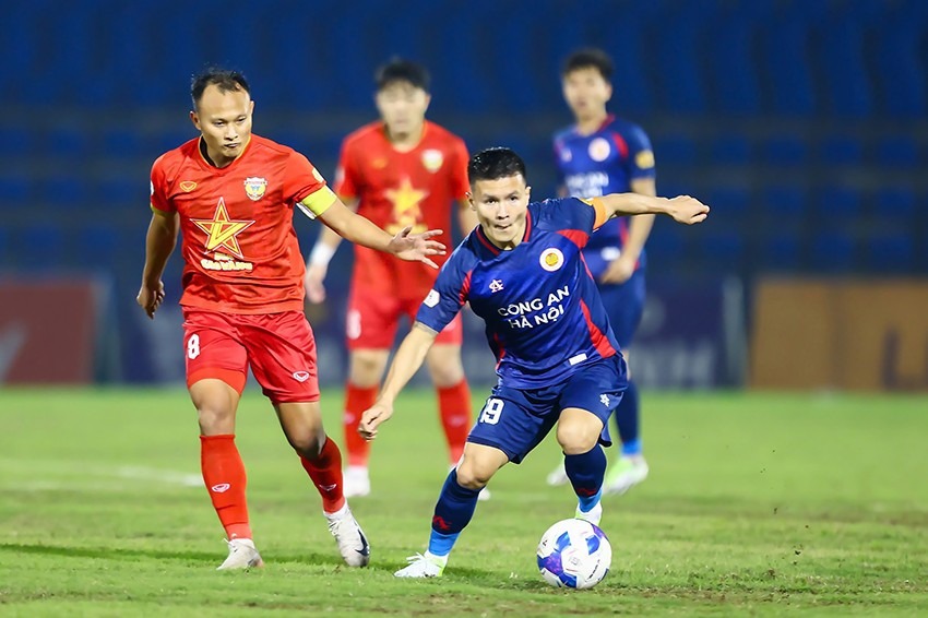 Nhận định soi kèo CAHN vs Hà Tĩnh lúc 19h15 ngày 10/11/2025 nhan-dinh-soi-keo-cahn-vs-ha-tinh-luc-19h15-ngay-10-11-2025-1
