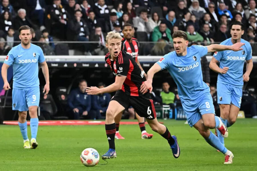 Eintracht Frankfurt vs SC Freiburg (23:30 – 01/03) | Xem lại trận đấu